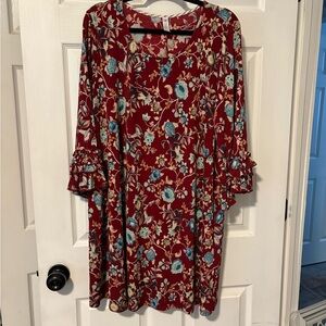 Chic Floral Long Sleeve Dress in Burgundy